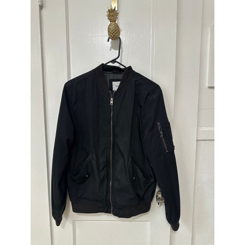 Old Navy men’s size small black zip up jacket